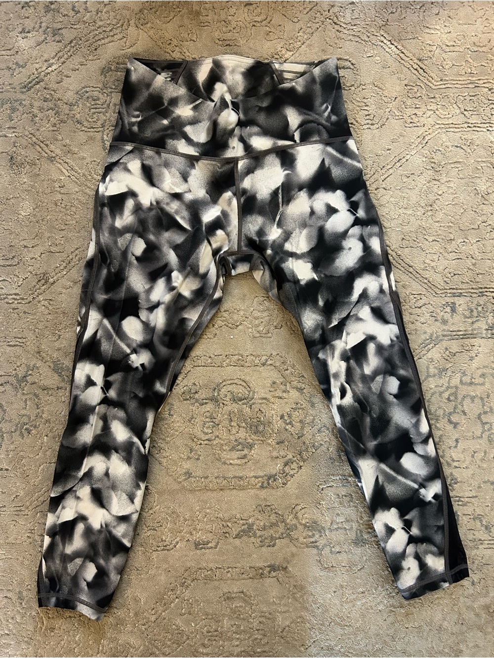 Lululemon athletica Black & White Printed High-Rise Leggings